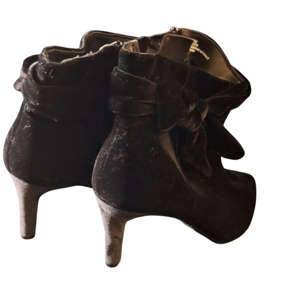 Torrid Black Velvet Heeled Boots Size 8.5 Wide